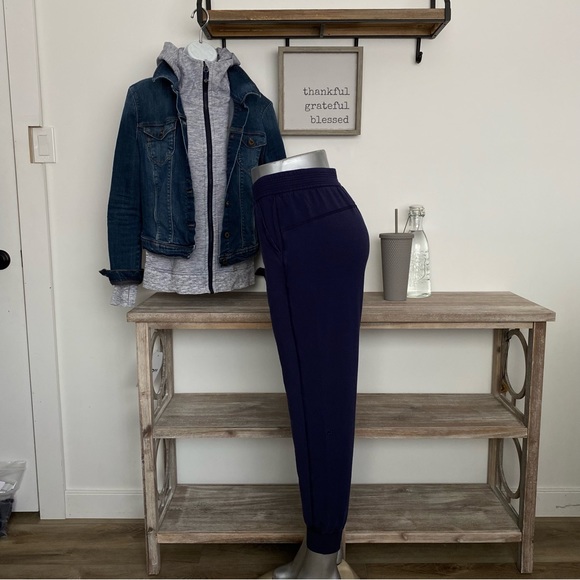 Rare Lululemon Very Soft High Rise Joggers Size 8 - Picture 2 of 8